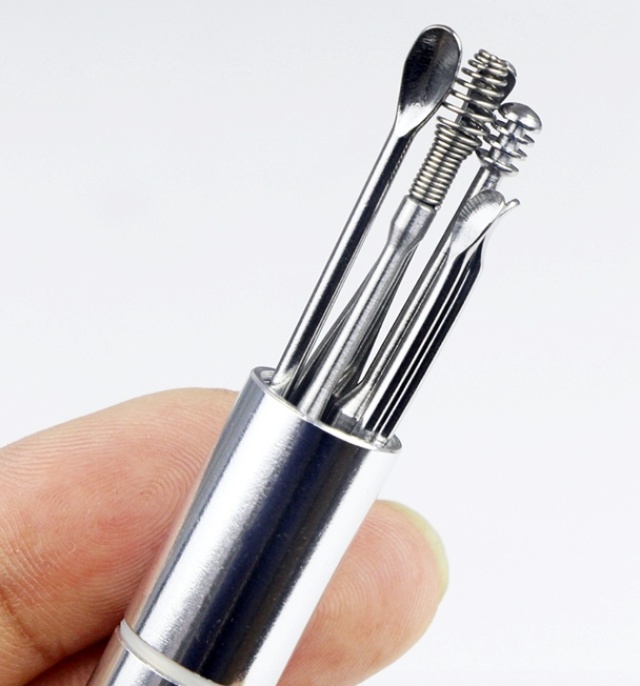 Ørevoksrens, 6 deler