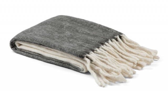 Kosta Linnewäfveri Ullteppe, Mørkegrå