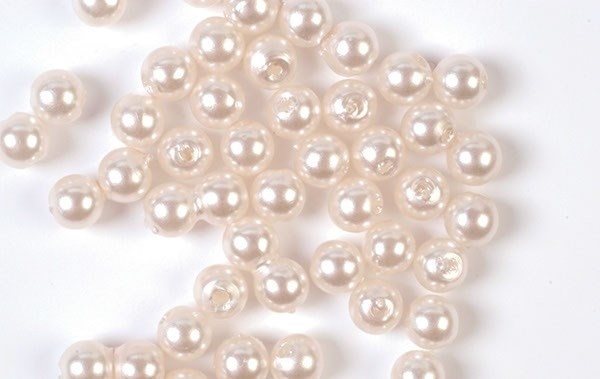 Plastperler 3 mm 500 g, kremfarget
