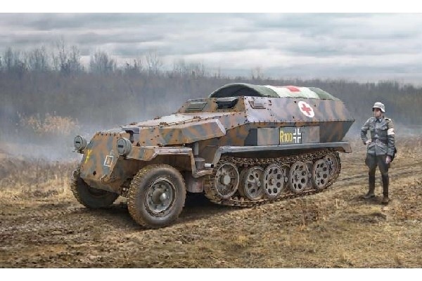 Italeri 1:72 Sd.Kfz. 251/8 ambulanse
