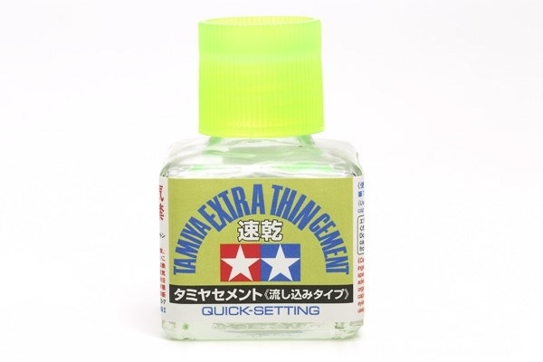 Tamiya Extra Thin Cement, hurtigherdende, med pensel 40 ml