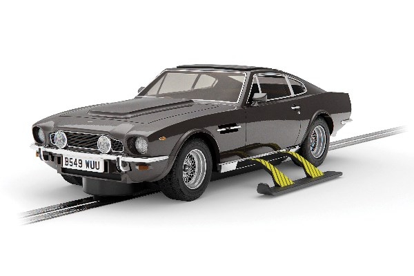 Scalextric James Bond Aston Martin V8 - I dagslys