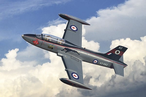 Italeri 1:48 Aermacchi MB 326