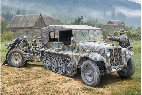 Italeri 1:35 Kfz. 10 DEMAG D7 med 7,5 cm Le. IG 18 + mannskap