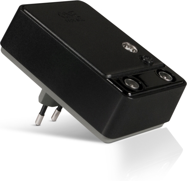 ONE FOR ALL SV9620-5G antenneforsterker med dobbel utgang, 20 dB