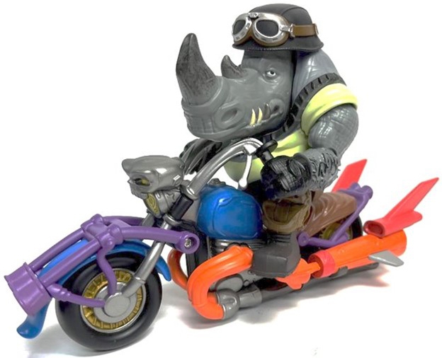 Teenage Mutant Ninja Turtles: Rocksteady Chopper Cycle-figur + motorsykkel