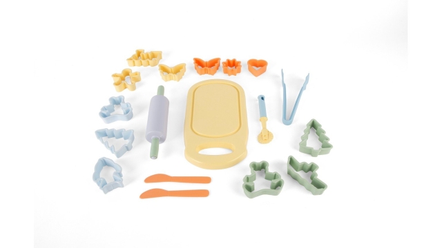Dantoy Sett med modelleringsleire - 18 deler (5900)