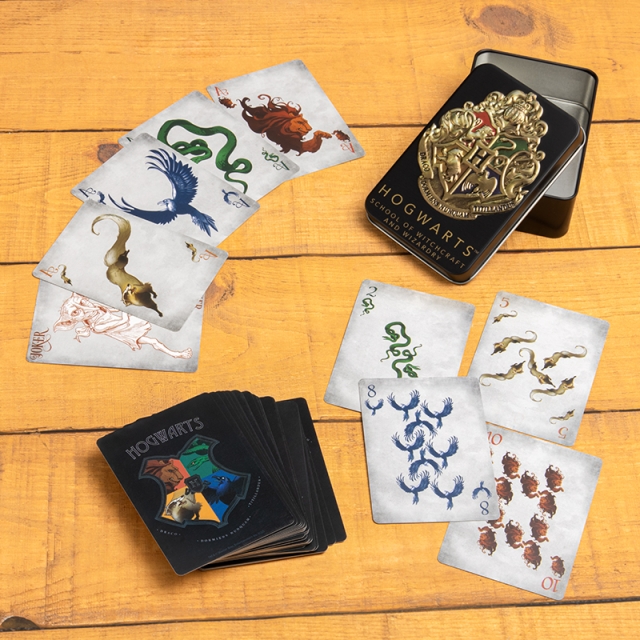 Paladone HOGWARTS SPILLEKORT I EN SVART BOKS