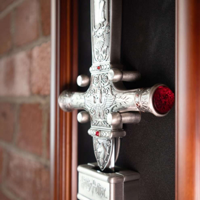 Noble Collection Godric Gryffindors sverd - Harry Potter