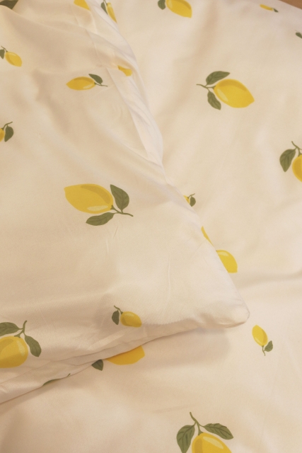 BrandMac Sengetøy – voksenstørrelse 140 x 200 cm – sitron (1029593)