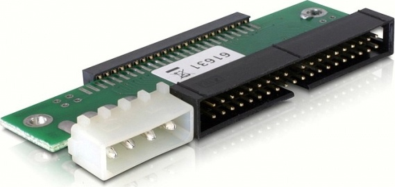 DeLOCK intern adapter for å koble en 2,5