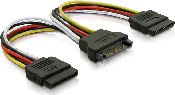 DELTACO Y-strømadapter for 15-pin SATA-strøm, for 2 harddisker, 10cm i gruppen Datautstyr / Kabler og adaptere / Intern / Strømkabler og adaptere hos TP E-commerce Nordic AB (38-16273)