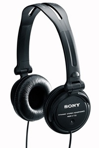 Sony Hörlurar DJ MDR-V150 Svart (MDRV150.CE7) i gruppen Elektronikk / Lyd & Bilde / Hodetelefoner & Tilbehør / Hodetelefoner hos TP E-commerce Nordic AB (38-33230)