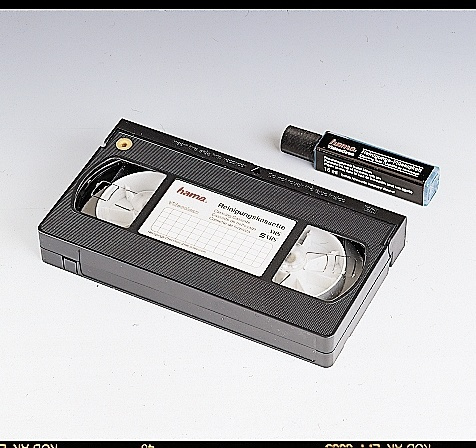 Hama VHS/VHS-S Rensekassett m/v i gruppen Elektronikk / Lagringsmedia / VHS hos TP E-commerce Nordic AB (38-47306)
