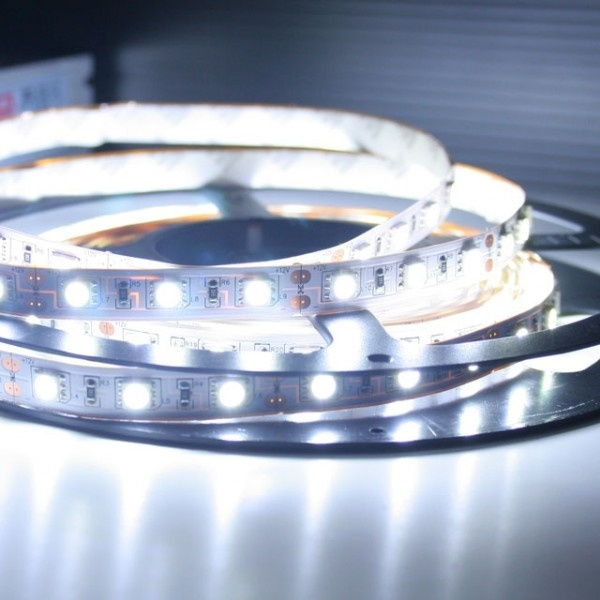 Hvit LED stripe med dobbeltklebende tape, SMD, 60cm i gruppen Bil / Bilbelysning / Dioder og lys / SMD LED-strips hos TP E-commerce Nordic AB (38-6015)