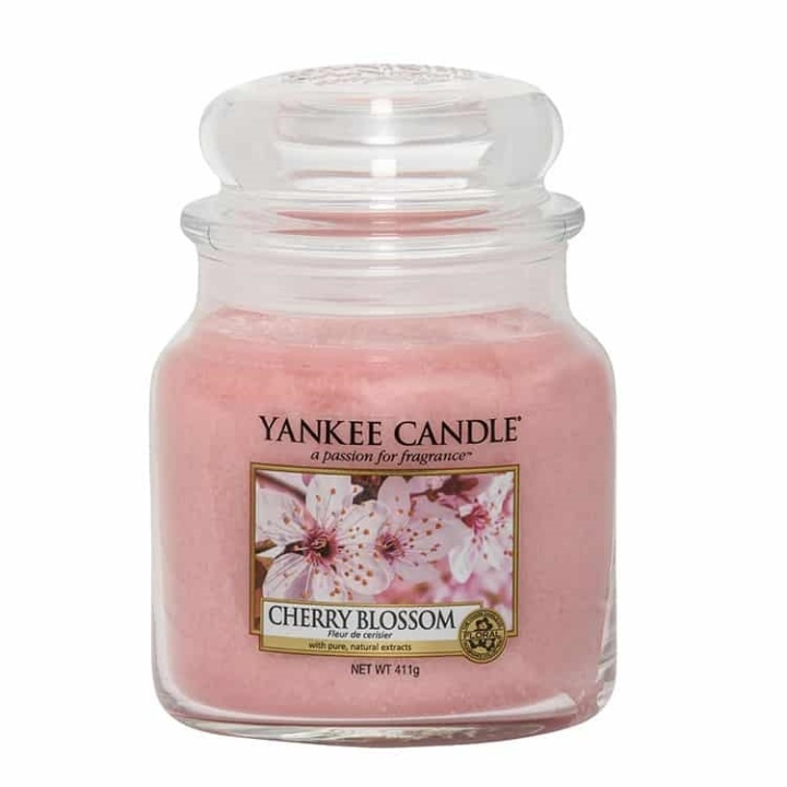 Yankee Candle Classic Medium Cherry Blossom Candle 411 g i gruppen HELSE OG SKJØNNHET / Duft og parfyme / Andre dufter / Duftlys hos TP E-commerce Nordic AB (38-67658)
