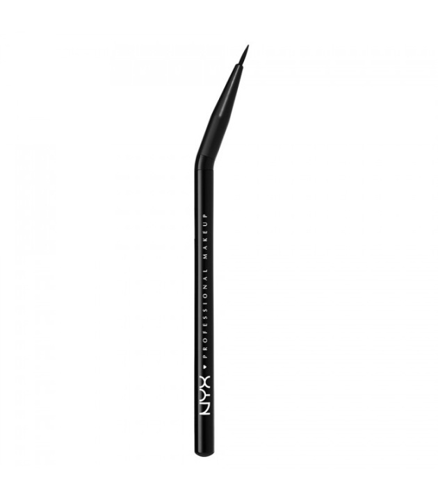 NYX PROF. MAKEUP Pro Angled Eyeliner Brush i gruppen HELSE OG SKJØNNHET / Makeup / Verktøy og sminkesett / Børster og pensler hos TP E-commerce Nordic AB (38-69496)