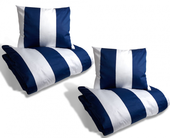Kosta Linnewäfveri Fjällbacka Satin 2-pakning, Navy i gruppen HJEM, HUS OG HAGE / Innredning / Sengetøy hos TP E-commerce Nordic AB (38-75169-MA)