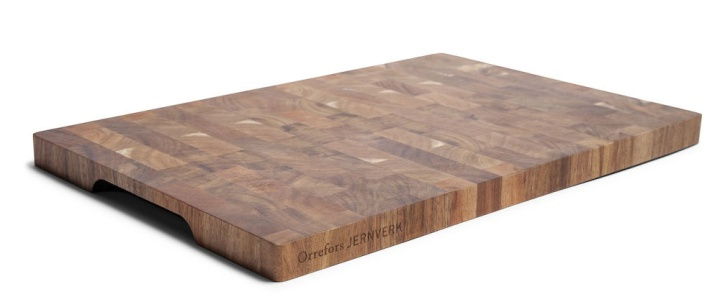 Orrefors Jernverk Skjærebrett i akasietre, 36x24cm i gruppen HJEM, HUS OG HAGE / Kjøkkenutstyr / Skjærebrett hos TP E-commerce Nordic AB (38-78708)