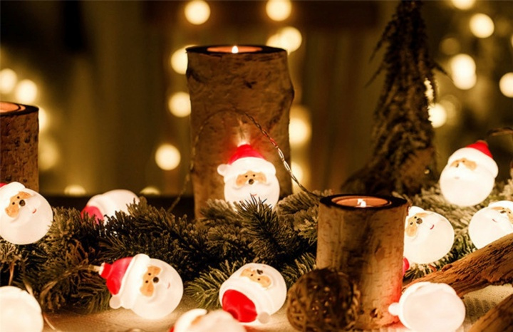 Dekorativ juleslynge 3m, Tomtar i gruppen Elektronikk / Lys / LED sløyfer hos TP E-commerce Nordic AB (38-83014)