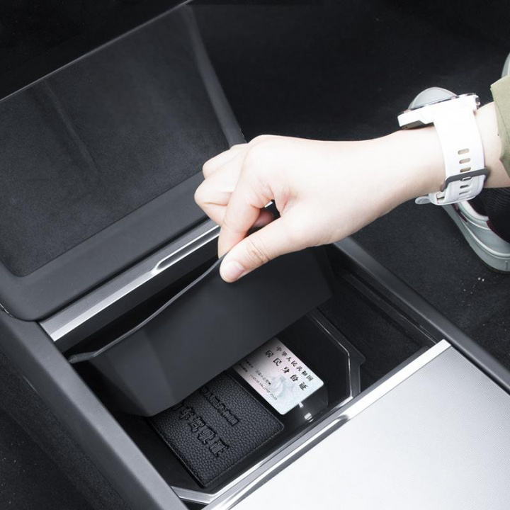 Oppbevaringsboks med sorteringsrom for Tesla Model 3 Highland i gruppen Bil / Tilbehør / Accessories / Annet biltilbehør hos TP E-commerce Nordic AB (38-84488)