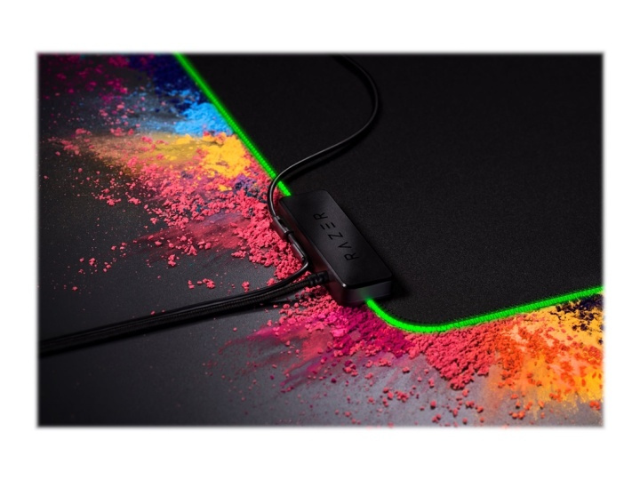 Razer Goliathus Extended Chroma - musematte i gruppen Datautstyr / GAMING / Musematter hos TP E-commerce Nordic AB (38-86122)