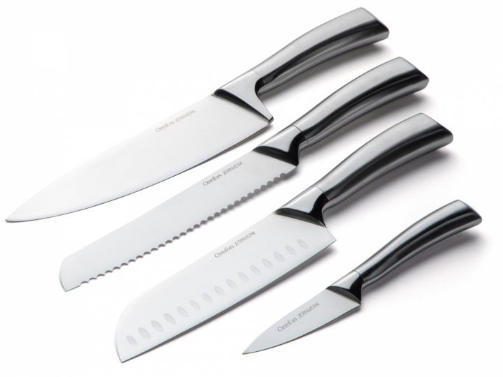 Orrefors Jernverk 4-pakning kniver, Stål i gruppen HJEM, HUS OG HAGE / Kjøkkenutstyr / Kjøkkenkniver og knivslipere hos TP E-commerce Nordic AB (38-96495)