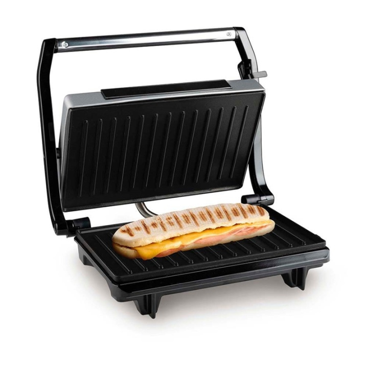 Alpina Paninigrill 700W i gruppen HJEM, HUS OG HAGE / Husholdningsapparater / Brødristere og toastjern / Bordgriller & Raclette hos TP E-commerce Nordic AB (A00026)