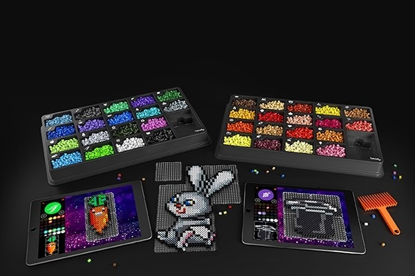 Beady Family+ 18 000 perler, 12 plater, 1 perleskraper i gruppen SPORT, FRITID & HOBBY / Hobby / Perler / Perleplater & Perler hos TP E-commerce Nordic AB (A05167)