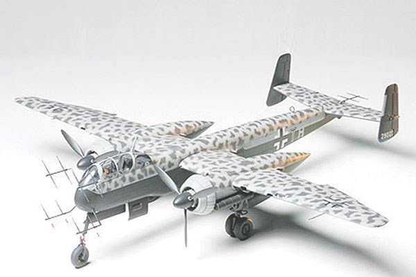 Tamiya 1/48 HEINKEL HE219 UHU i gruppen SPORT, FRITID & HOBBY / Hobby / Plastmodeller / Fly & Helikoptre hos TP E-commerce Nordic AB (A06219)