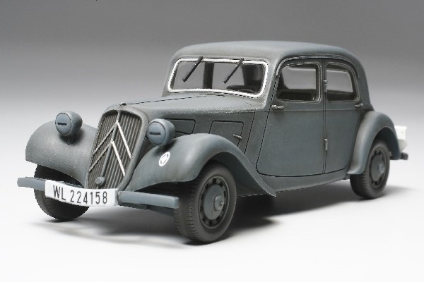 Tamiya 1/48 CITROEN 11CV TRACTION i gruppen SPORT, FRITID & HOBBY / Hobby / Plastmodeller / Militære kjøretøy (land) hos TP E-commerce Nordic AB (A06242)