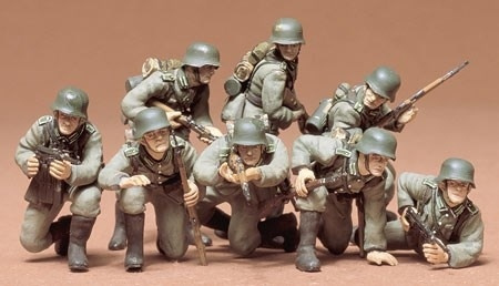 Tamiya 1/35 TYSKIE PANZER GRENADERER i gruppen SPORT, FRITID & HOBBY / Hobby / Plastmodeller / Figurer hos TP E-commerce Nordic AB (A06262)
