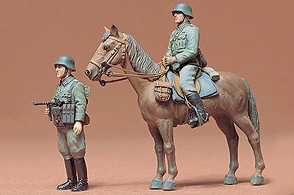 Tamiya 1/35 German Mounted Infantry i gruppen SPORT, FRITID & HOBBY / Hobby / Plastmodeller / Militære kjøretøy (land) hos TP E-commerce Nordic AB (A06519)