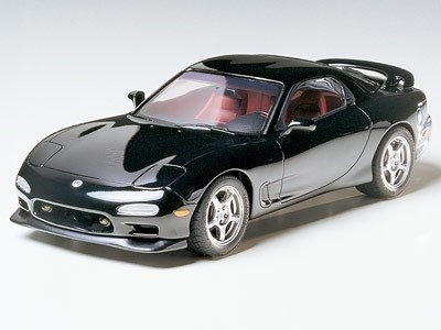 Tamiya 1/24 Mazda RX-7 R1 i gruppen SPORT, FRITID & HOBBY / Hobby / Plastmodeller / Biler hos TP E-commerce Nordic AB (A06595)