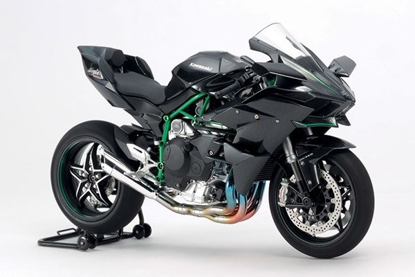 Tamiya 1/12 Kawasaki Ninja H2R1/12 Kawasaki Ninja H2R i gruppen SPORT, FRITID & HOBBY / Hobby / Plastmodeller / Motorsykler hos TP E-commerce Nordic AB (A06619)