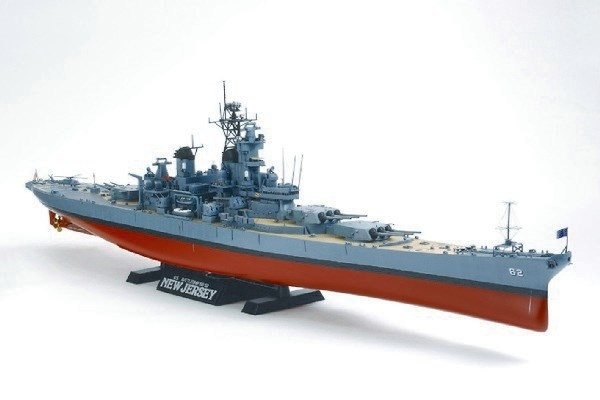 Tamiya 1/350 New Jersey med detalj i gruppen SPORT, FRITID & HOBBY / Hobby / Plastmodeller / Skip hos TP E-commerce Nordic AB (A06723)