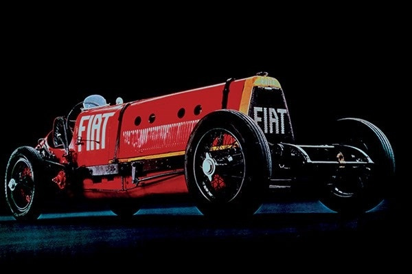 Italeri 1:12 FIAT MEFISTOFELE i gruppen SPORT, FRITID & HOBBY / Hobby / Plastmodeller / Biler hos TP E-commerce Nordic AB (A07016)