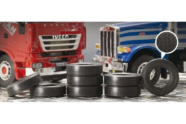 Italeri 1:24 TRUCK RUBBER TYRES (8x) i gruppen SPORT, FRITID & HOBBY / Hobby / Plastmodeller / Biler hos TP E-commerce Nordic AB (A07086)