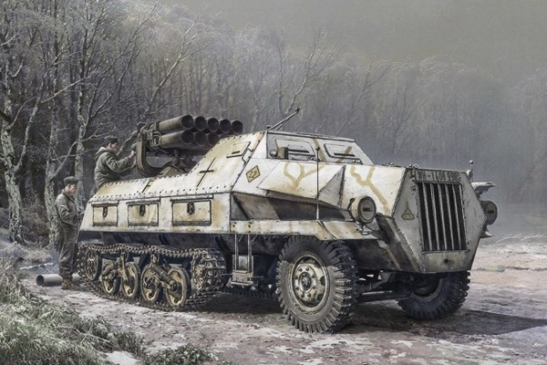 Italeri 1:35 15 cm. PANSRET PERSONELLKJØRETØY 42 i gruppen SPORT, FRITID & HOBBY / Hobby / Plastmodeller / Militære kjøretøy (land) hos TP E-commerce Nordic AB (A07166)