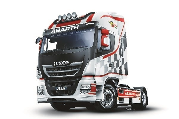 Italeri 1:24 Iveco E5 HI-WY \'Abarth\' i gruppen SPORT, FRITID & HOBBY / Hobby / Plastmodeller / Biler hos TP E-commerce Nordic AB (A07189)