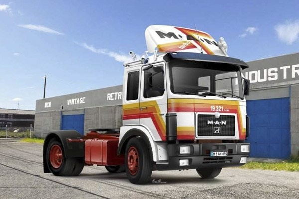 Italeri 1:24 Man F819.321 - 2-akslet traktor i gruppen SPORT, FRITID & HOBBY / Hobby / Plastmodeller / Biler hos TP E-commerce Nordic AB (A07294)