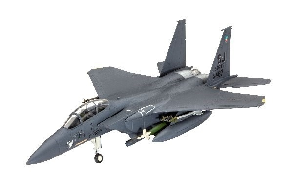 Revell F-15E STRIKE EAGLE & bombs i gruppen SPORT, FRITID & HOBBY / Hobby / Plastmodeller / Fly & Helikoptre hos TP E-commerce Nordic AB (A07674)