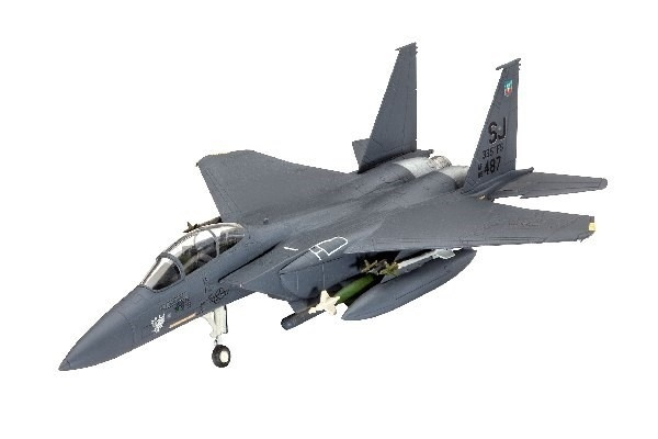 Revell F-15E STRIKE EAGLE og bomber i gruppen SPORT, FRITID & HOBBY / Hobby / Plastmodeller / Fly & Helikoptre hos TP E-commerce Nordic AB (A07674)