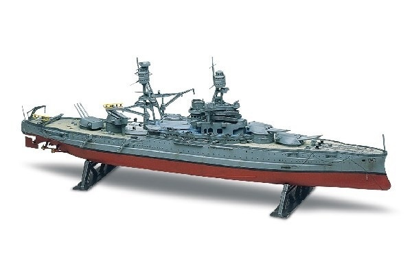 Revell Slagskipet USS Arizona i gruppen SPORT, FRITID & HOBBY / Hobby / Plastmodeller / Skip hos TP E-commerce Nordic AB (A07946)