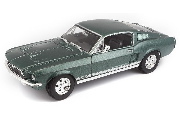 Ford Mustang GTA Fastback 1967 1:18 Metallic Green i gruppen LEKER, BARN OG BABY / Leker / Lekebiler hos TP E-commerce Nordic AB (A09594)