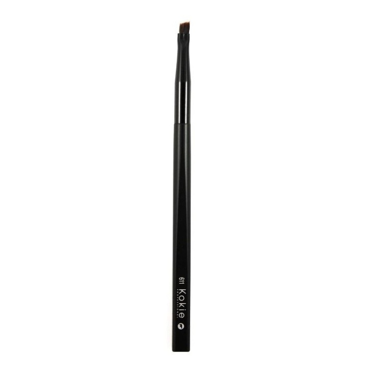 Kokie Cosmetics Kokie Liten vinklet eyelinerpensel BR611 i gruppen HELSE OG SKJØNNHET / Makeup / Verktøy og sminkesett / Børster og pensler hos TP E-commerce Nordic AB (A11530)