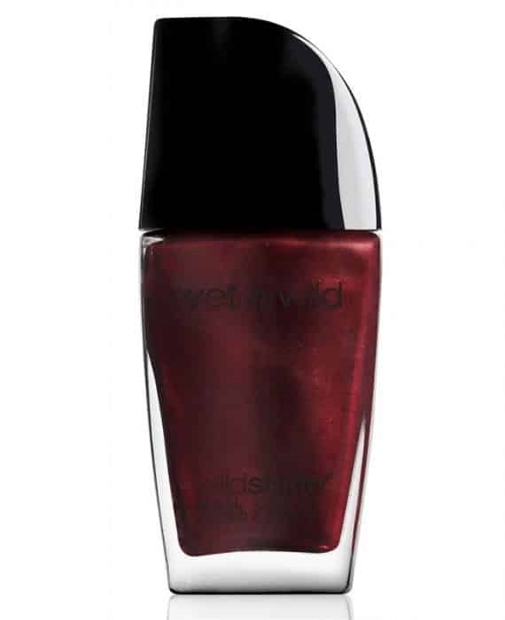 Wet n Wild Wild Shine Nail Color Burgundy Frost i gruppen HELSE OG SKJØNNHET / Manikyr/pedikyr / Neglelakk hos TP E-commerce Nordic AB (A13229)