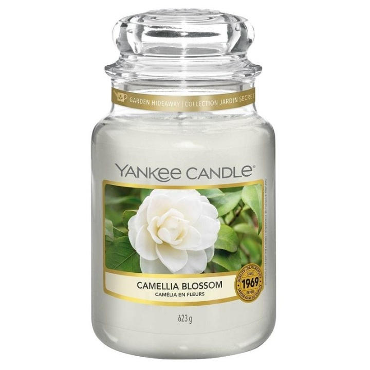 Yankee Candle Classic Large Jar Camellia Blossom 623 g i gruppen HELSE OG SKJØNNHET / Duft og parfyme / Andre dufter / Duftlys hos TP E-commerce Nordic AB (A13263)