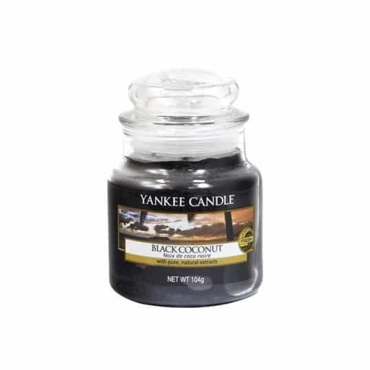 Yankee Candle Classic Small Jar Black Coconut 104g i gruppen HELSE OG SKJØNNHET / Duft og parfyme / Andre dufter / Duftlys hos TP E-commerce Nordic AB (A13301)