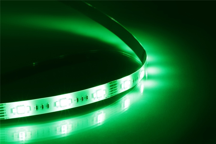 DELTACO SMART HOME LED-stripeforlengelse, 1m, RGB, 2700K-6500K, 6-pin i gruppen Elektronikk / Lys / LED sløyfer hos TP E-commerce Nordic AB (A16567)